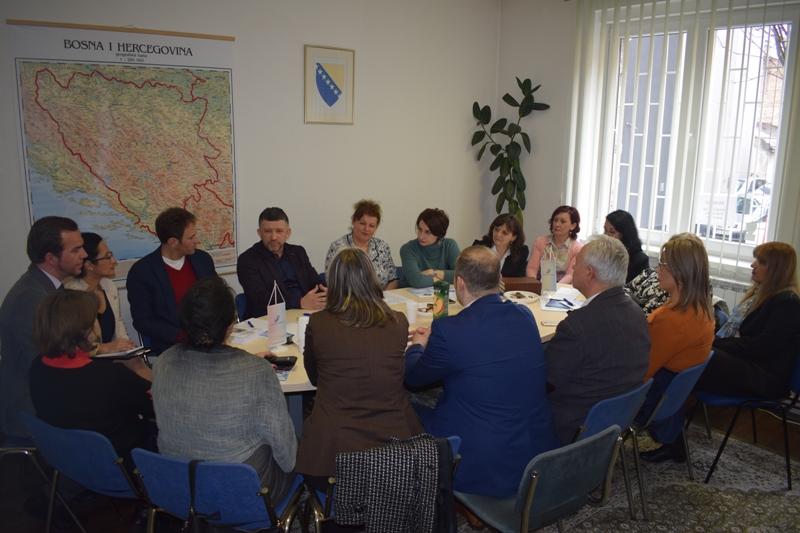 Sastanak delegacija iz Makedonije i Crne Gore u Institutu za jezik