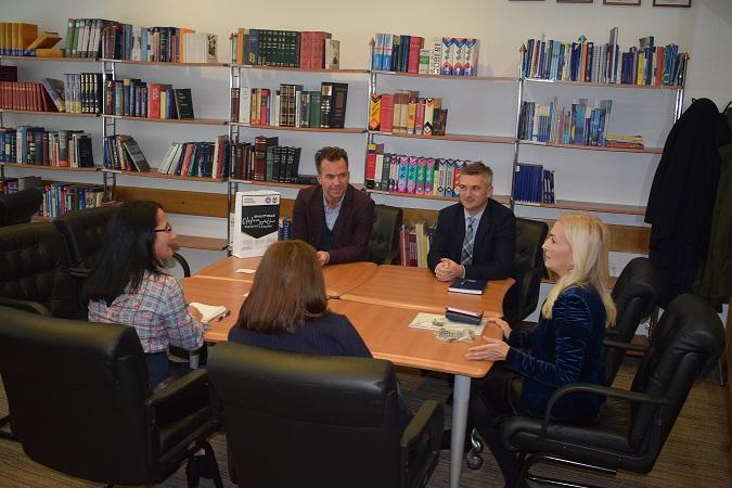Institut za  jezik UNSA: Posjeta biblioteci Parlamentarne skupštine Bosne i Hercegovine