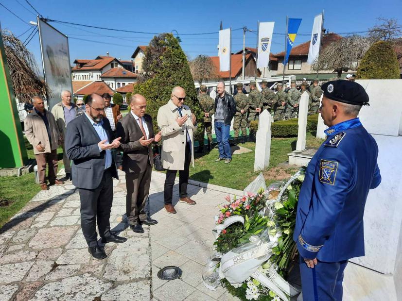 Delegacija Univerziteta u Sarajevu prisustvovala obilježavanju 30. godišnjice Armije RBiH