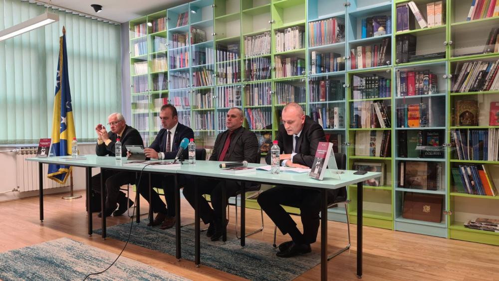 Održana promocija knjige "Paradoksi direktne demokratije", prof. dr. Elvisa Fejzića 