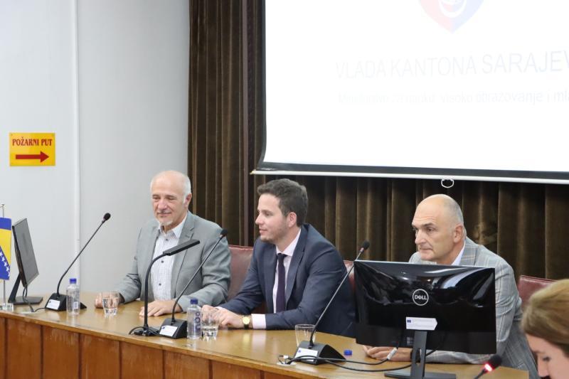 Potpisani ugovori: Kanton Sarajevo sa 4.250.000 KM sufinansira 452 naučnoistraživačka projekta 