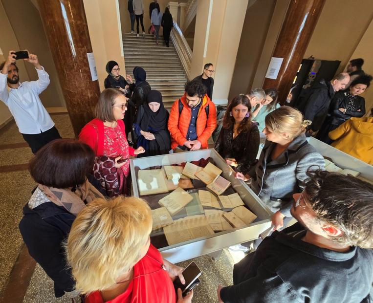 Otvorena izložba starih i rijetkih knjiga bibliotekā na Univerzitetu u Sarajevu