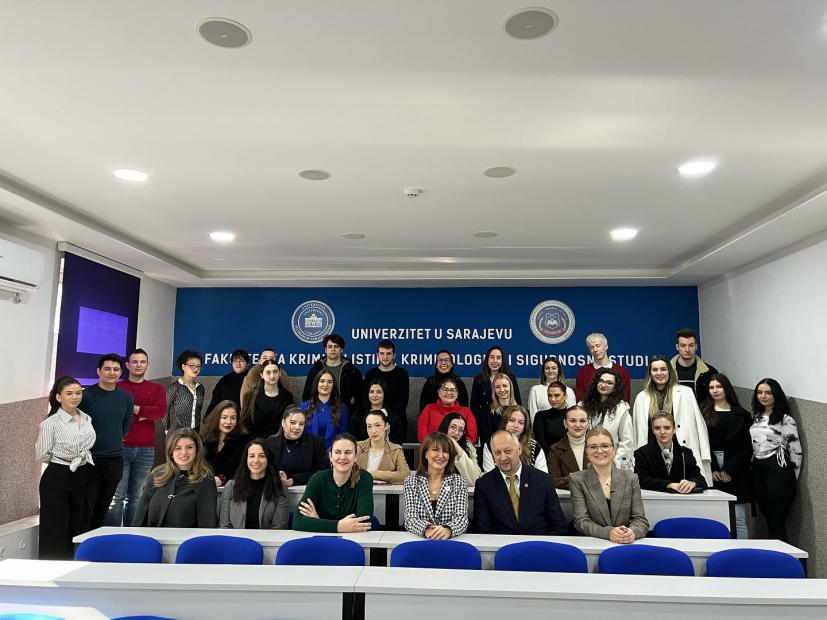 Bivša predsjednica Kosova Atifete Jahjaga održala predavanje na Fakultetu za kriminalistiku, kriminologiju i sigurnosne studije UNSA