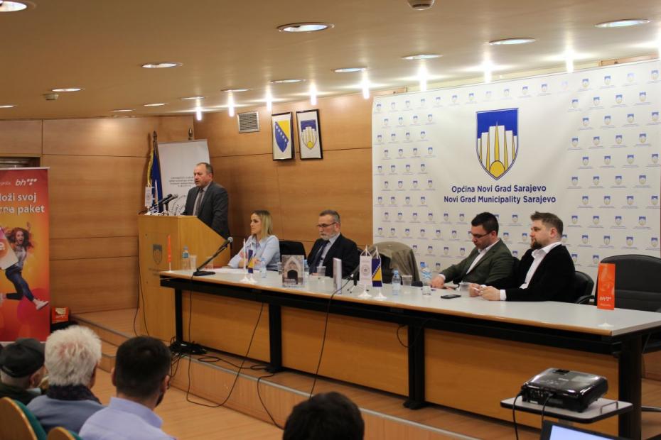 Promovirana knjiga “Jajce 1992: opsada i odbrana kraljevskog grada” autora dr. sci. Amira Klike