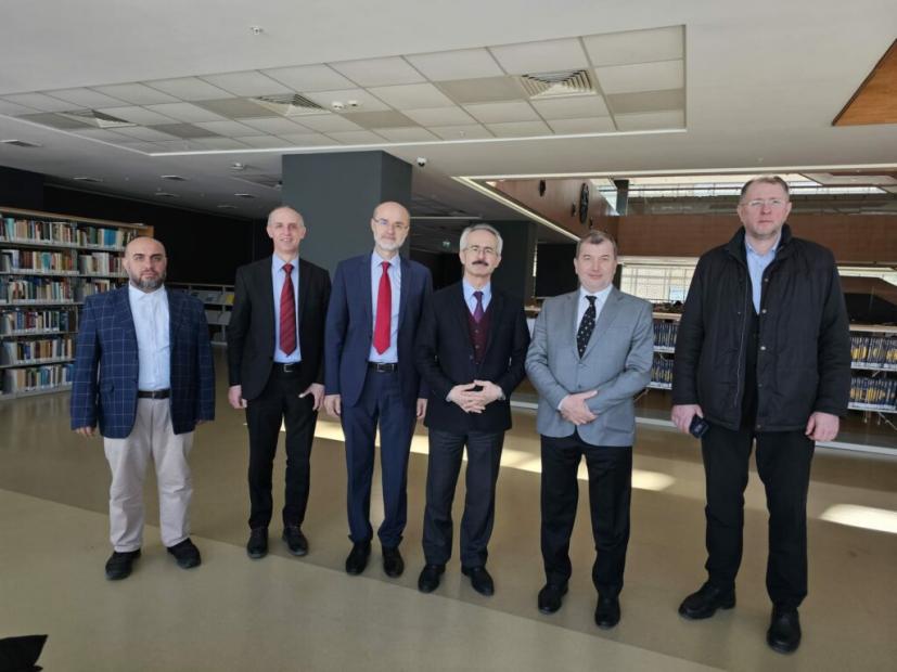 Delegacija Fakulteta islamskih nauka UNSA posjetila naučno-obrazovne ustanove u Istanbulu