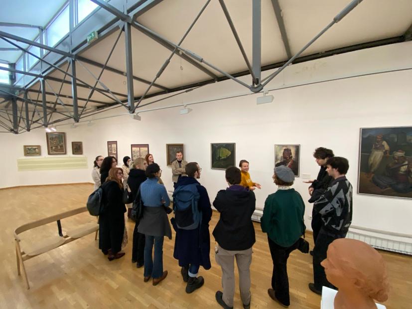 Studenti sociologije Fakulteta političkih nauka UNSA zajedno sa Erasmus studentima u Umjetničkoj galeriji BiH