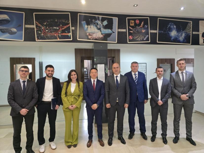 Inspiracija za narednu generaciju ICT lidera: Huawei i Fakultet za saobraćaj i komunikacije UNSA pokreću novu priču