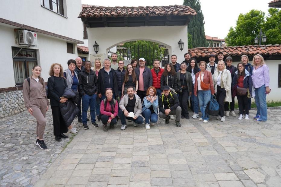 Homo Digitalis multiplier event Priština