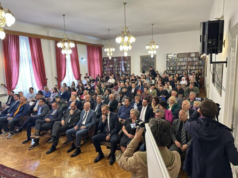 Održana promocija istraživačke studije "POLITIKA REVIZIONIZMA: Negiranje zločina i genocida u Bosni i Hercegovini 1992–2025."