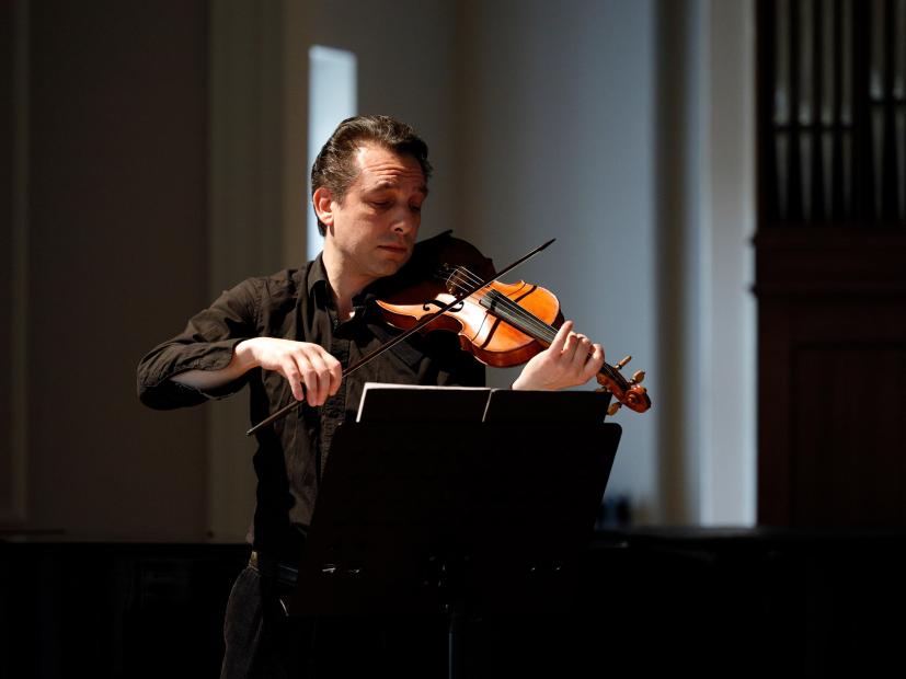 Interpretacija barokne muzike za violinu izuzetnih  umjetničkih dometa: Violinist Pavel Amilcar nastupio u Sarajevu