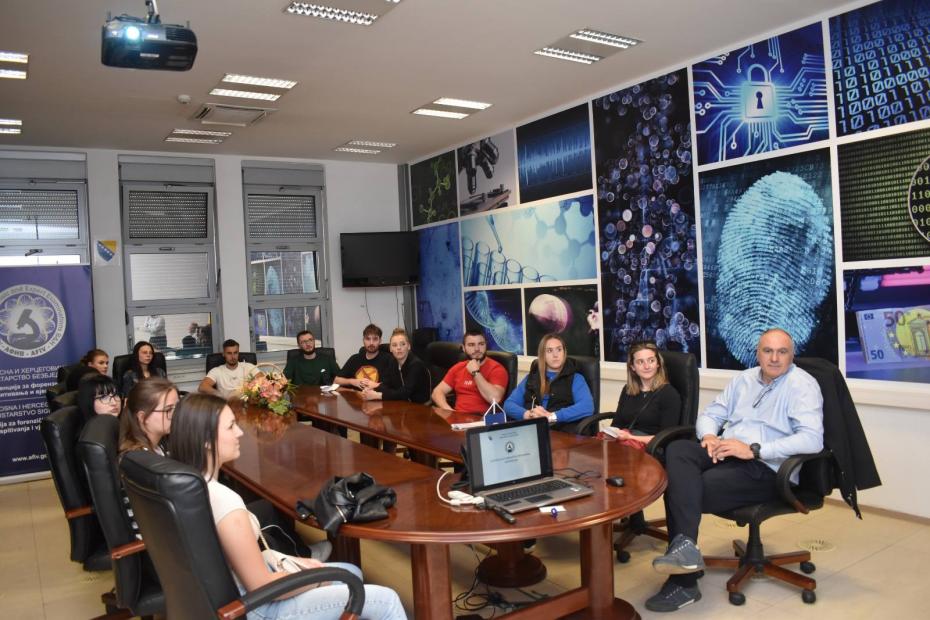 Studenti druge godine Fakulteta za kriminalistiku, kriminologiju i sigurnosne studije UNSA u stručnoj posjeti Agenciji za forenzička ispitivanja i vještačenja