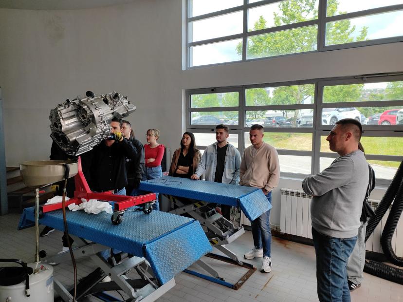 Studenti Odsjeka za motore i vozila posjetili Porsche BH d.o.o, Sarajevo