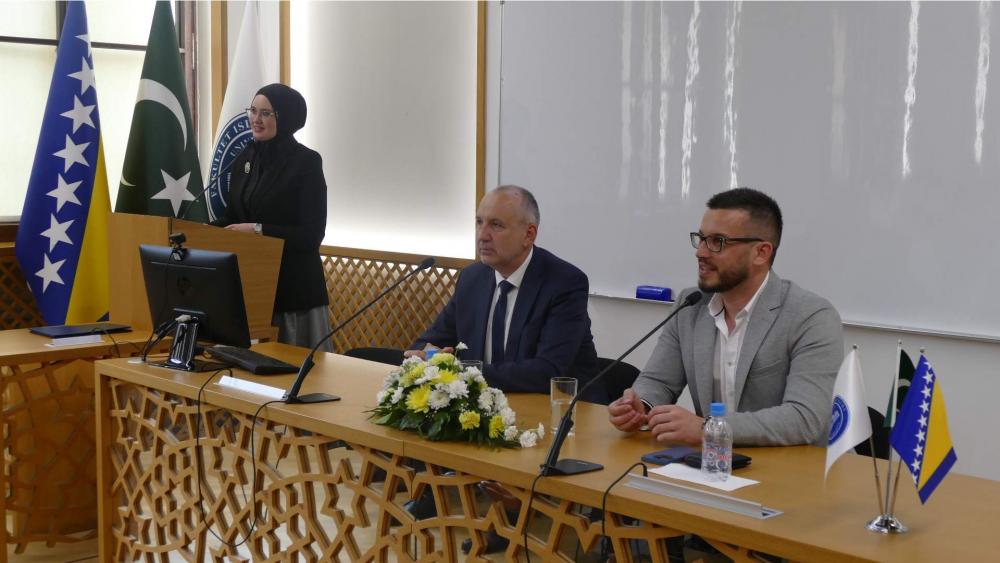 Održana tribina o moralnim aspektima vještačke inteligencije: Humanosti i kreativnost pripadaju čovjeku