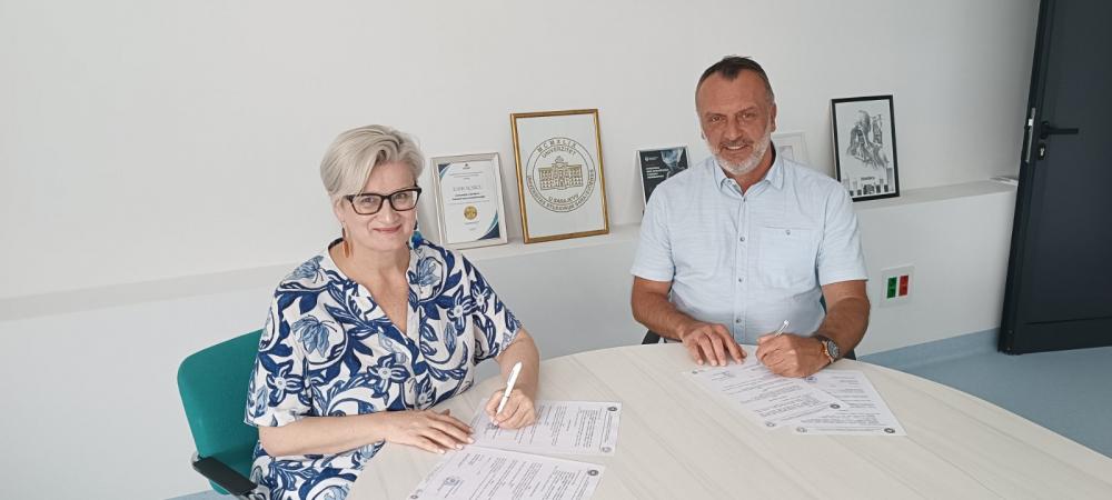 Kompanija Diamedic d.o.o. donirala informatičku opremu Fakultetu zdravstvenih studija UNSA