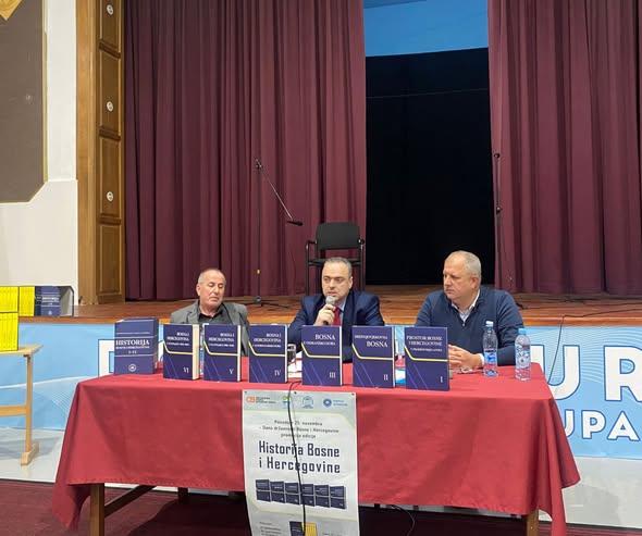 Održana promocija edicije „Historija Bosne i Hercegovine“ u Bosanskoj Krupi