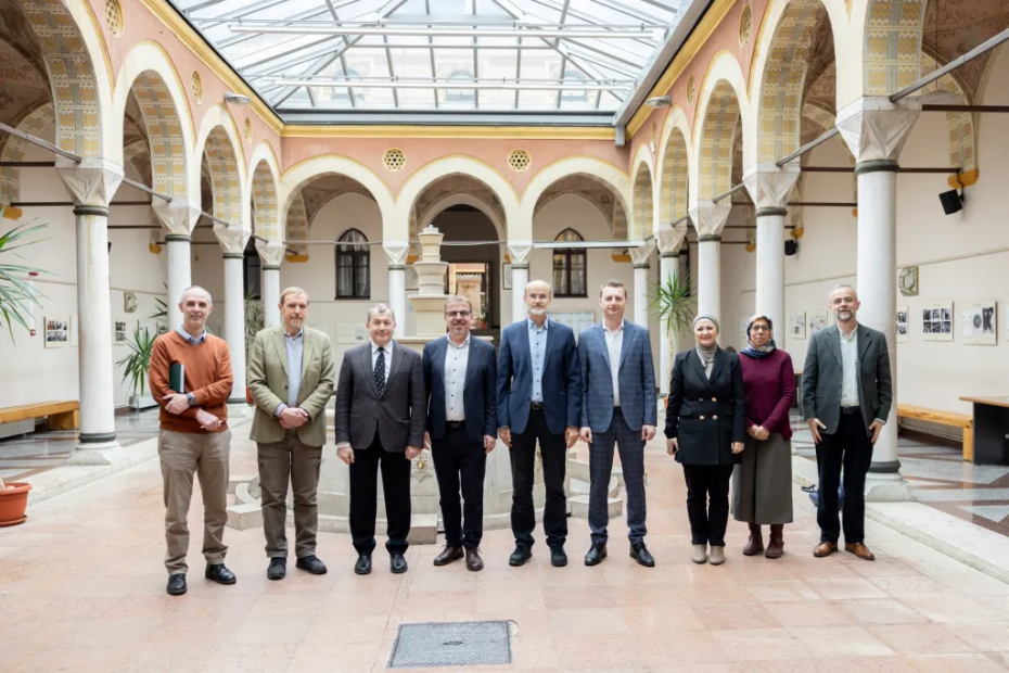 Prof. dr. Abdel Hakim Murad i studenti Cambridge Muslim Collegea iz Velike Britanije na Fakultetu islamskih nauka UNSA