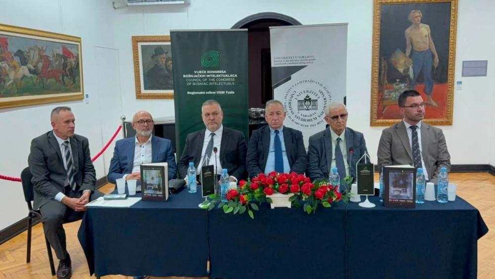 U Tuzli promovisana knjiga “Zvornik 1992–1995: Genocid na kapiji Bosne“, autora Muamera Džananovića i Elvedina Mulagića
