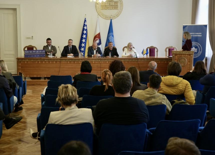 U Rektoratu UNSA održana panel diskusija o historiji Bosne i Hercegovine i naučnom pristupu prošlosti