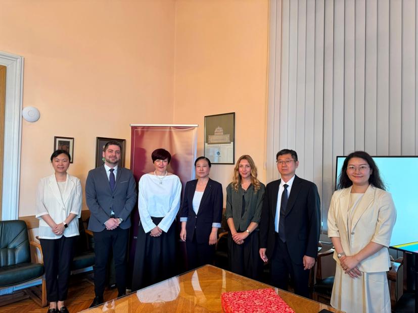Delegacija Visokog narodnog suda Grada Pekinga na Pravnom fakultetu UNSA