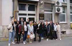 Studenti Odsjeka za žurnalistiku/komunikologiju Fakulteta političkih nauka UNSA posjetili Biblioteku za slijepa i slabovidna lica