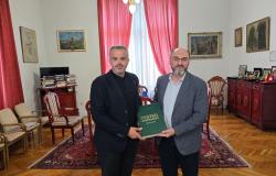 Kompozitor bh. nacionalne opere „Tvrtko, kralj bosanski“, mr. art. Ammar Jažić, posjetio rektora Univerziteta u Sarajevu