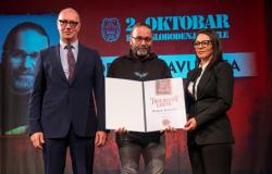 Prof. Dejan Slavuljica dobitnik Tuzlanske lente za doprinos razvoju kulturno-umjetničke scene Tuzle i Bosne i Hercegovine