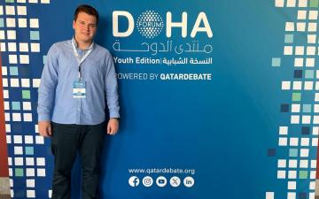Student drugog ciklusa studija na na Fakultetu političkih nauka UNSA Haris Okanović učestvovao na prestižnom Doha Forum Youth Edition u Kataru