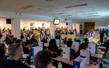 Na Univerzitetu u Sarajevu – Fakultetu za saobraćaj i komunikacije održan „Dan logistike 2025“