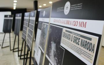 U Bosanskom kulturnom centru otvorena izložba „ZLOČINI NA MARKALAMA: Ubijanje i ranjavanje civila - suđenje zločincima, negiranje istine, otpor zaboravu"